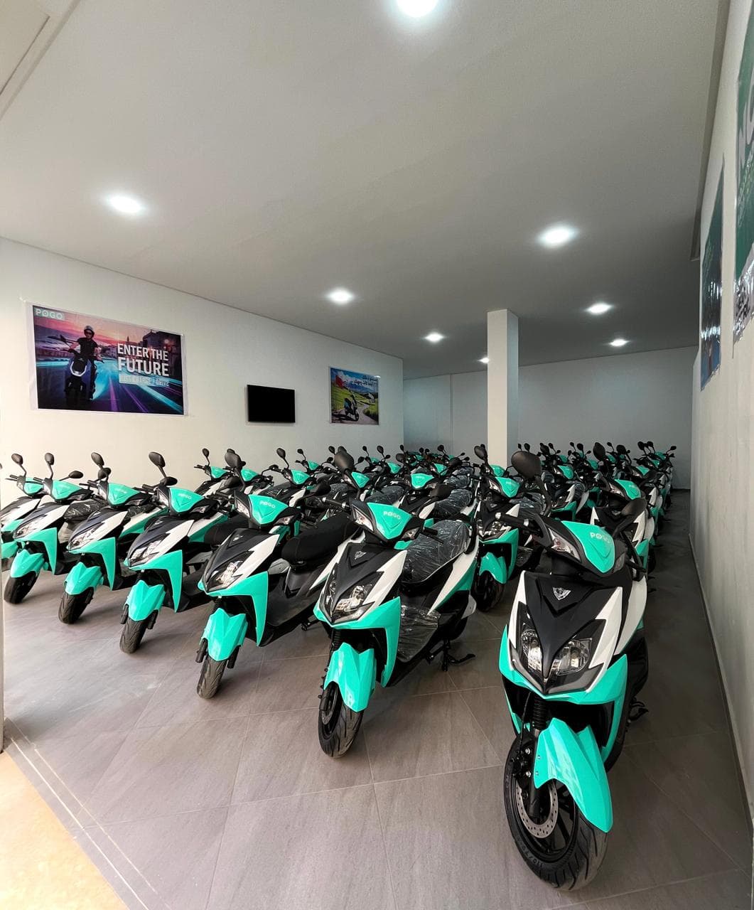 location rent renting scooters motos gallery image photo 23