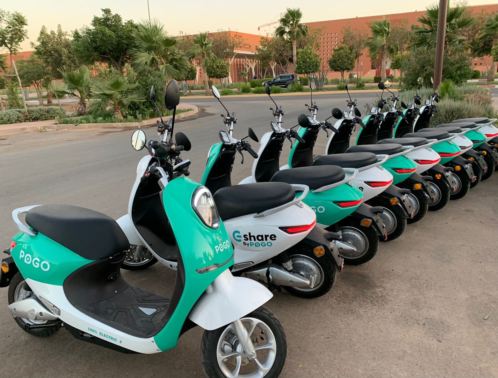 location rent renting scooters motos gallery image photo 4