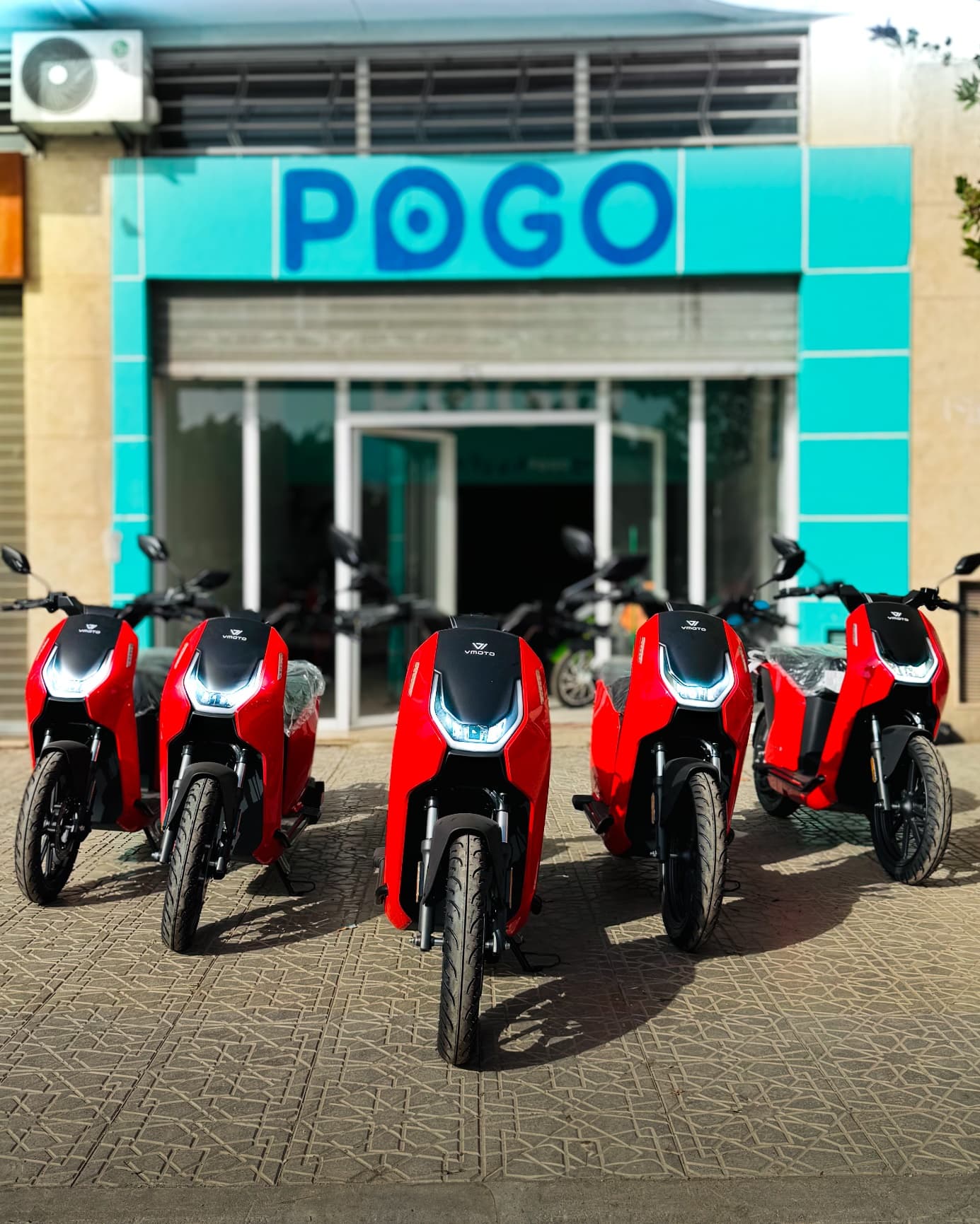 location rent renting scooters motos blog image 2